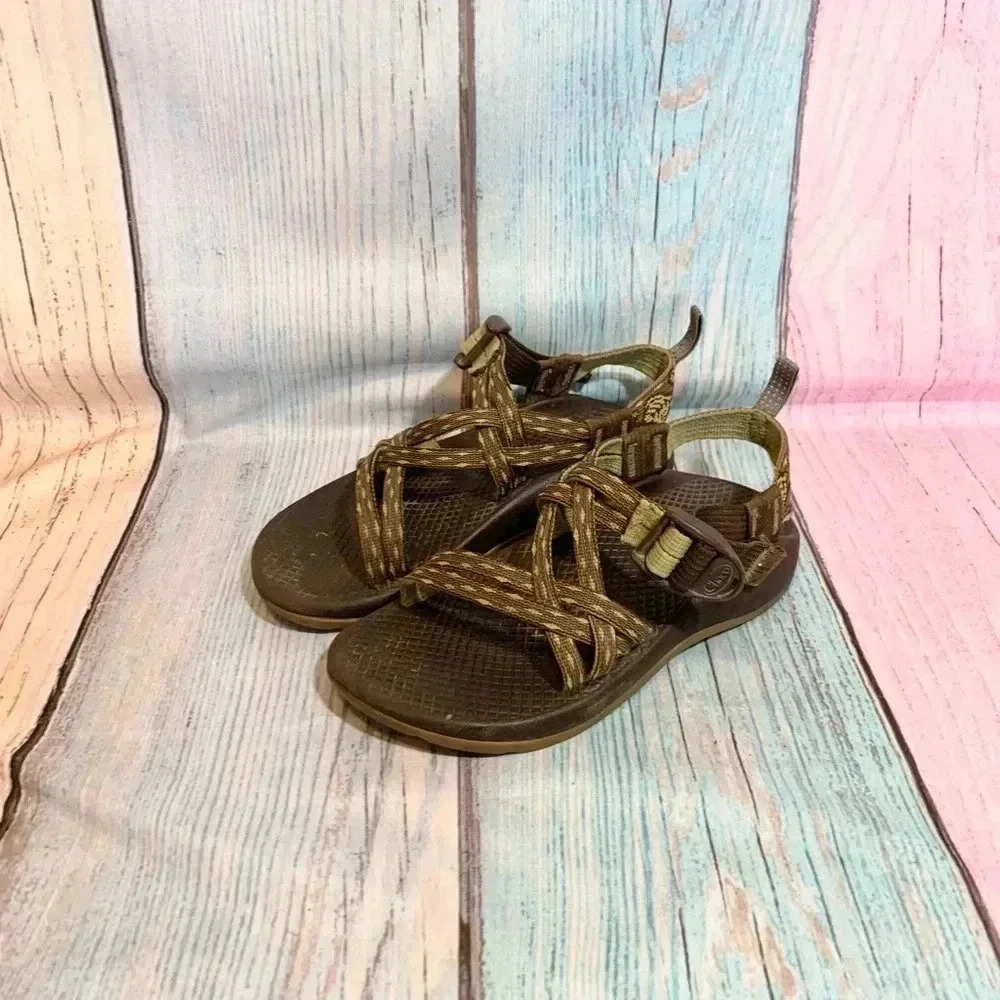 Little kids Chaco strappy sandals size 1 - Picture 2 of 11